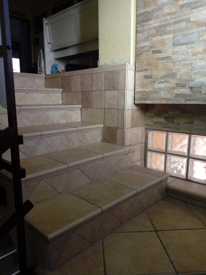 B&B Il Rifugio del Lupo Paringianu Esterno foto