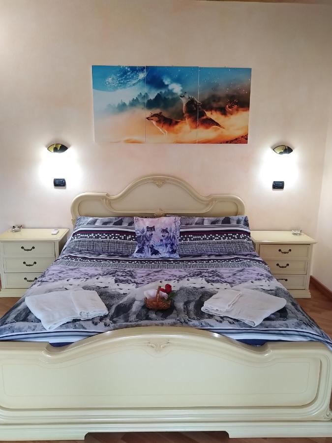B&B Il Rifugio del Lupo Paringianu Esterno foto